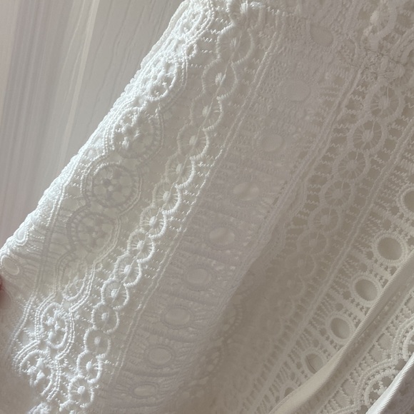 Superdown White Lace Dress. NEVER WORN W/ TAGS. - Picture 2 of 2
